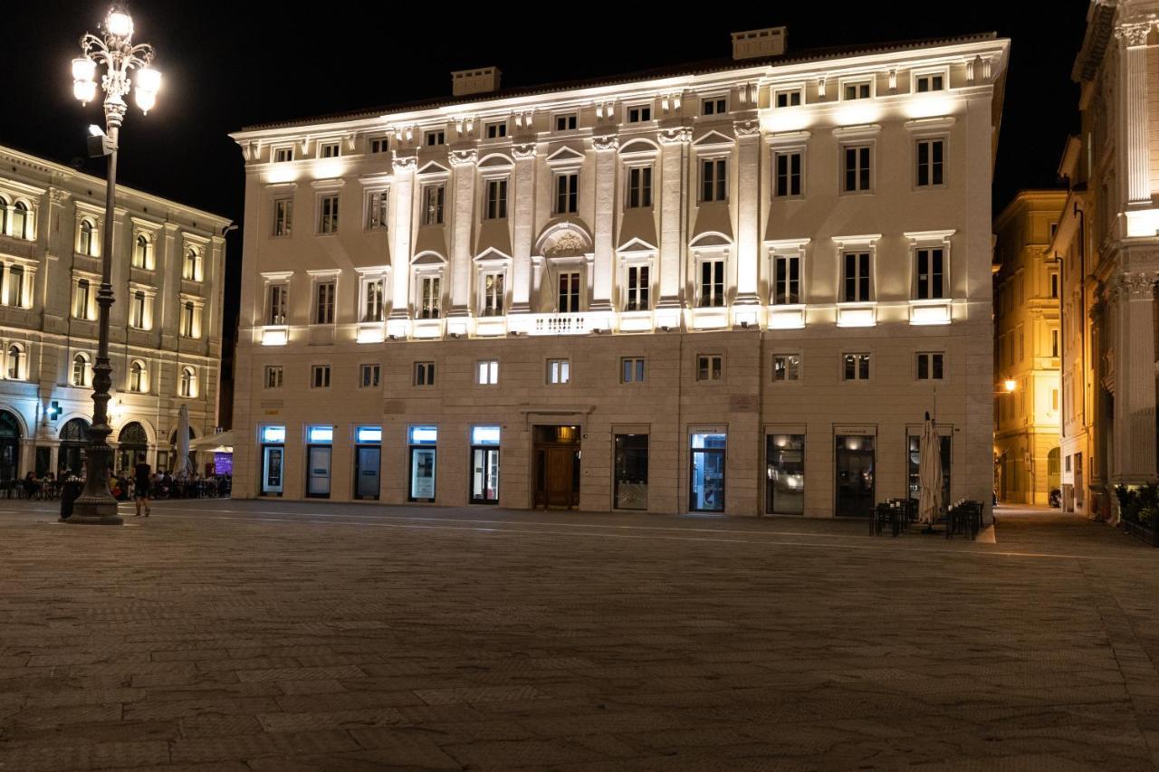 Grand Hotel Duchi D'Aosta Apartments ตรีเอสเต ภายนอก รูปภาพ