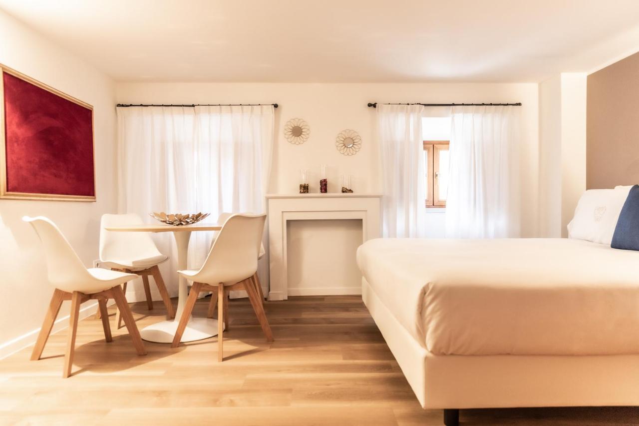 Grand Hotel Duchi D'Aosta Apartments ตรีเอสเต ภายนอก รูปภาพ