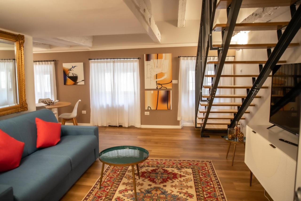 Grand Hotel Duchi D'Aosta Apartments ตรีเอสเต ภายนอก รูปภาพ
