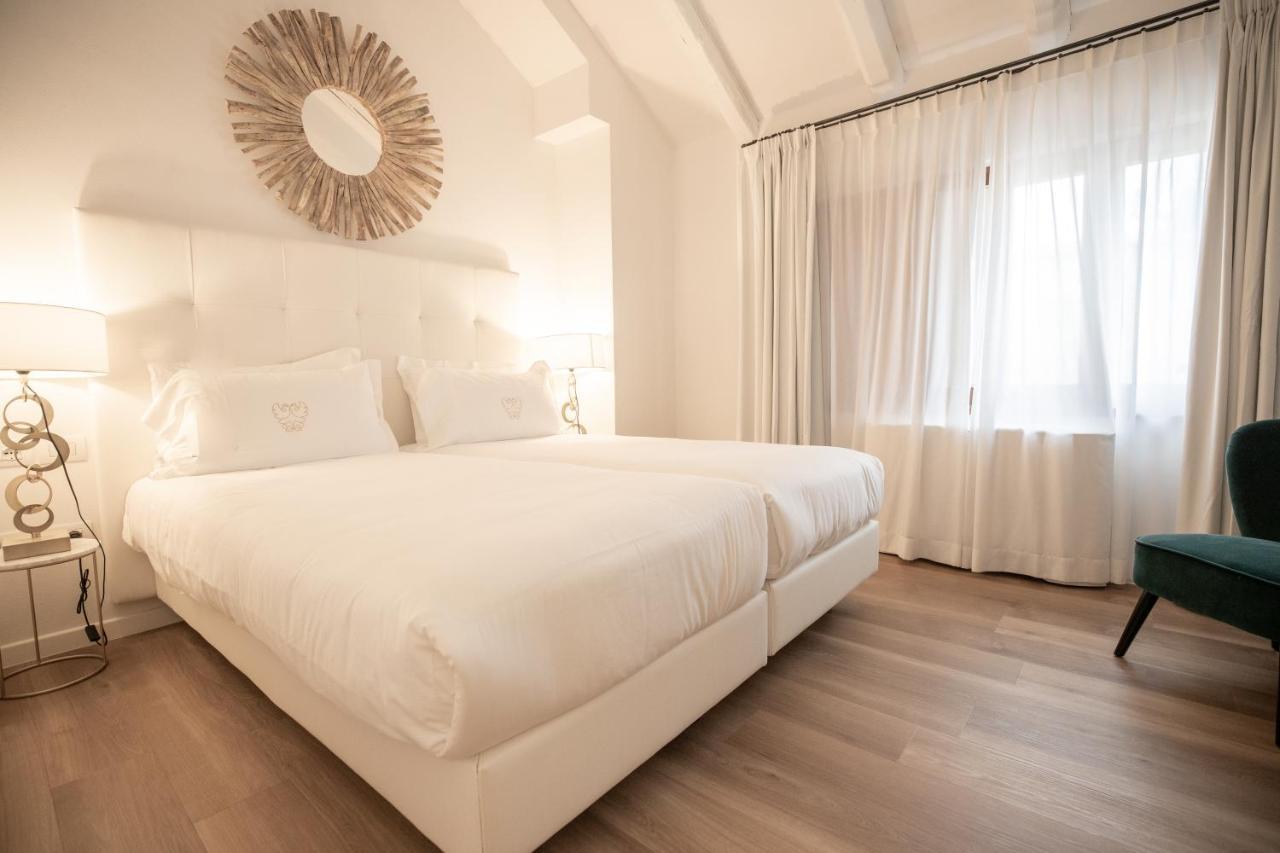 Grand Hotel Duchi D'Aosta Apartments ตรีเอสเต ภายนอก รูปภาพ