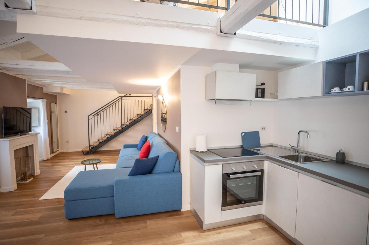 Grand Hotel Duchi D'Aosta Apartments ตรีเอสเต ภายนอก รูปภาพ