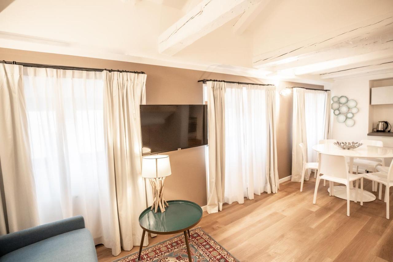 Grand Hotel Duchi D'Aosta Apartments ตรีเอสเต ภายนอก รูปภาพ